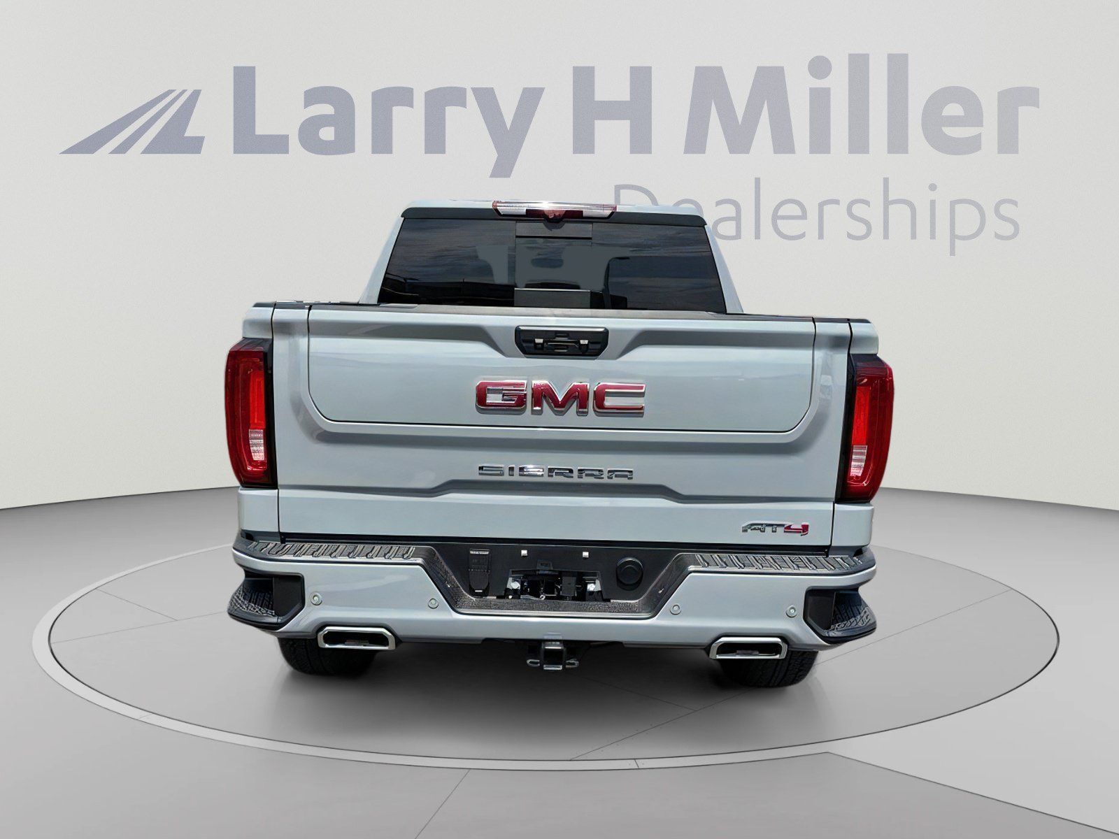 Used 2025 GMC Sierra 1500 AT4 w/ AT4 Premium Package AWD/4WD image 5