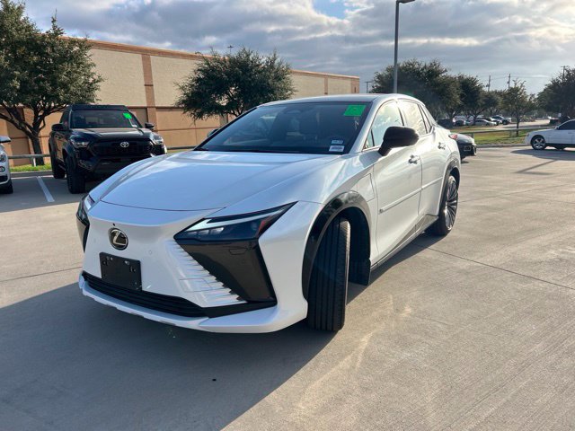 Used 2024 Lexus RZ 450e Premium w/ Accessory Package (2T) AWD/4WD image 8