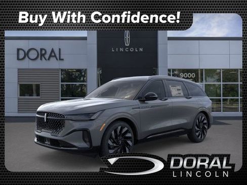 New 2025 Lincoln Nautilus Reserve w/ Jet Appearance Package image 1