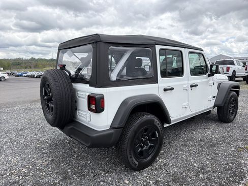 Used 2026 Jeep Wrangler Unlimited Sport AWD/4WD image 6