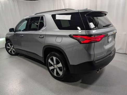 Used 2023 Chevrolet Traverse LT w/ LT Premium Package AWD/4WD image 7