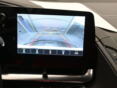 Used 2020 Chevrolet Corvette Stingray Preferred Cpe w/ 2LT Preferred Equipment Group image 17