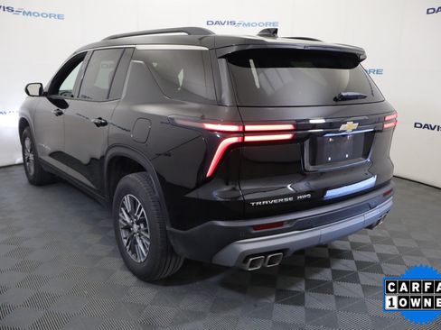 Used 2026 Chevrolet Traverse LT AWD/4WD image 10
