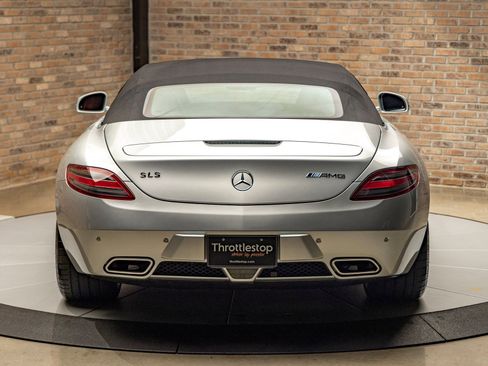 Used 2012 Mercedes-Benz SLS AMG Roadster image 12