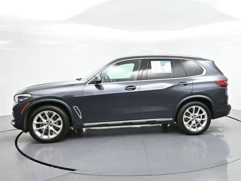 Used 2019 BMW X5 xDrive40i w/ Premium Package 2 AWD/4WD image 4