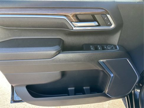 Used 2023 Chevrolet Silverado 1500 LT AWD/4WD image 20