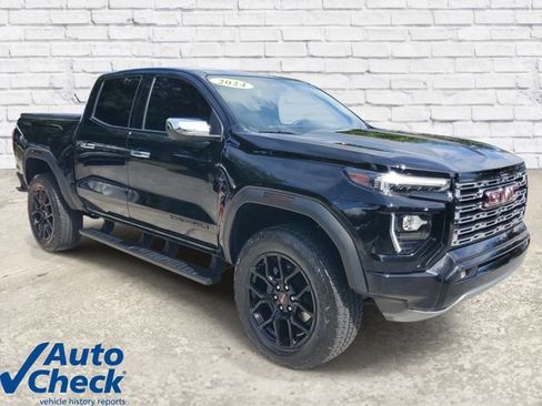 Certified 2024 GMC Canyon Denali w/ LPO, Denali Black Edition AWD/4WD image 5