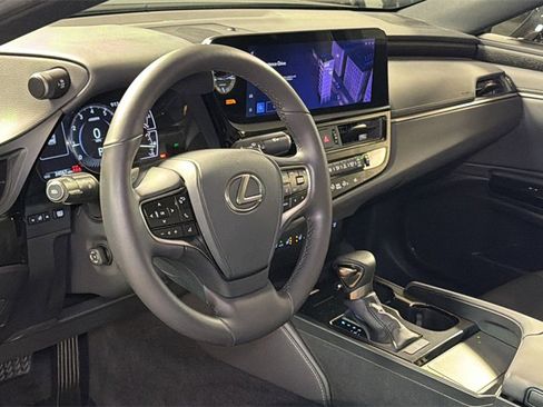 Certified 2023 Lexus ES 250 w/ Premium Package image 26