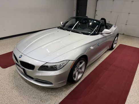 Used 2011 BMW Z4 sDrive30i RWD image 4