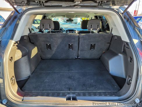 Used 2019 GMC Terrain SLE w/ Driver Convenience Package image 28