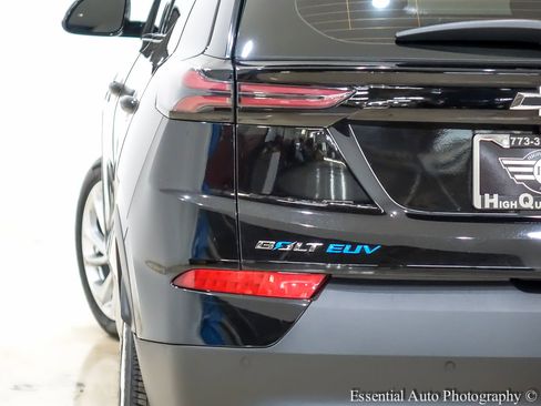 Used 2023 Chevrolet Bolt EUV LT w/ Driver Confidence Package image 8