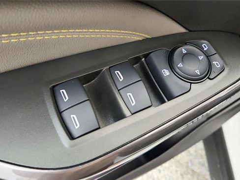 Used 2025 Chevrolet Trax ACTIV w/ Driver Confidence Package image 26