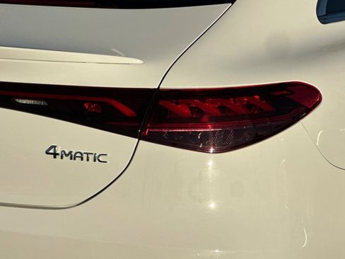 Certified 2023 Mercedes-Benz EQE 350+ 4MATIC Sedan w/ Exclusive Trim Package image 16