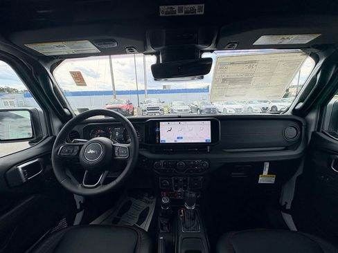 New 2026 Jeep Wrangler Unlimited Rubicon AWD/4WD image 36