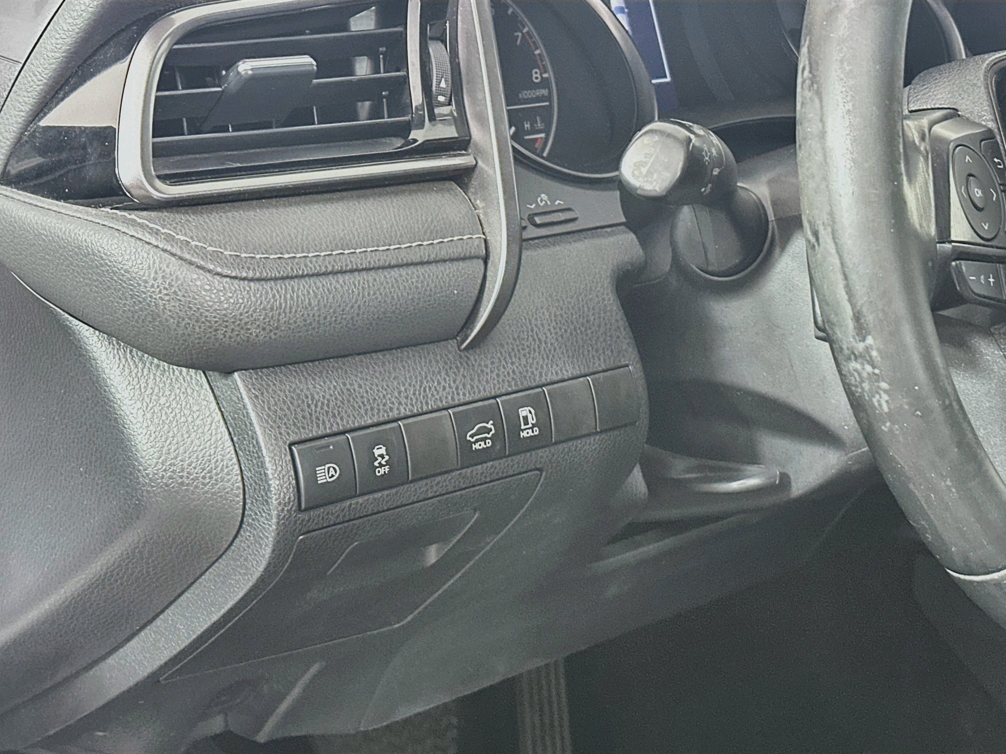 Used 2022 Toyota Camry SE FWD image 17