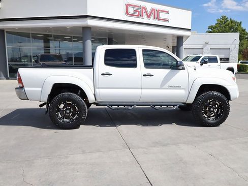 Used 2015 Toyota Tacoma 4x4 Double Cab image 6