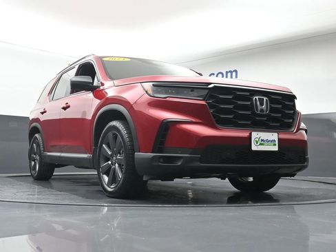 Used 2024 Honda Pilot Sport image 25