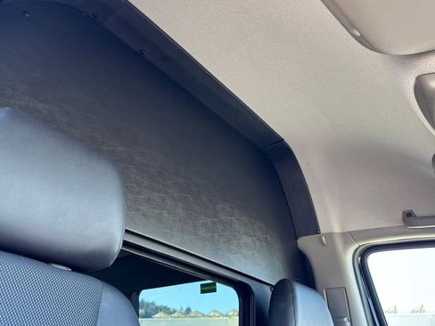 Used 2016 Mercedes-Benz Sprinter 2500 image 18