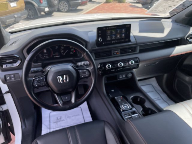 Certified 2024 Honda Pilot TrailSport image 16