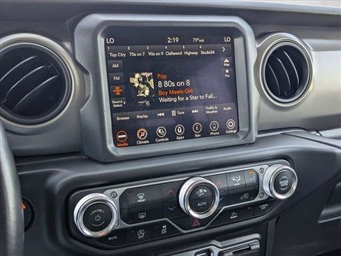 Used 2022 Jeep Wrangler Unlimited Sport AWD/4WD image 15