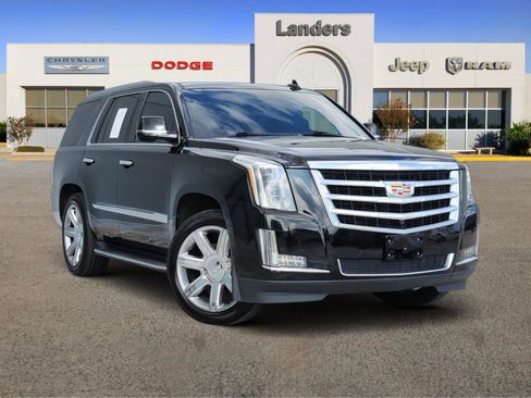 Used 2020 Cadillac Escalade Luxury RWD image 1