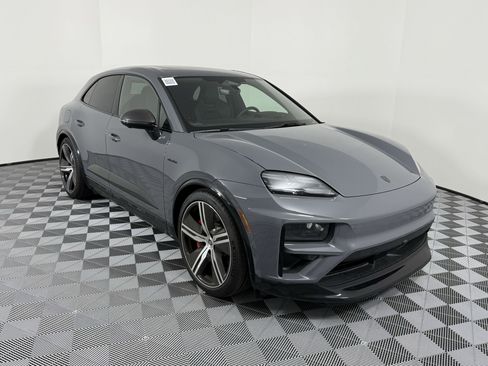 New 2025 Porsche Macan Turbo Electric image 7