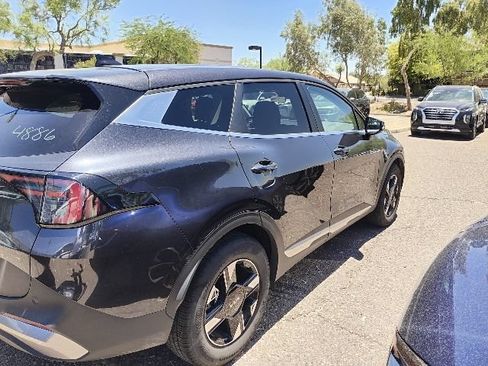 Certified 2026 Kia Sportage LX FWD image 11