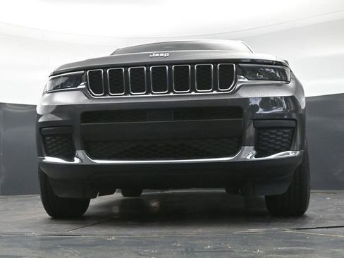 Used 2023 Jeep Grand Cherokee L Laredo w/ Luxury Tech Group I AWD/4WD image 35