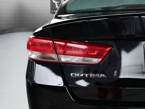 Used 2016 Kia Optima EX w/ Option Group 040 FWD image 17