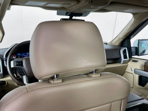 Used 2019 Ford F150 Lariat AWD/4WD image 27