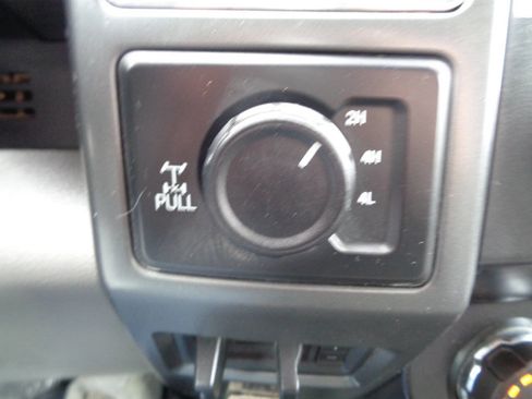 Used 2019 Ford F250 XLT w/ XLT Premium Package image 60