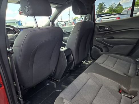 Used 2024 Chevrolet Trax RS FWD image 13