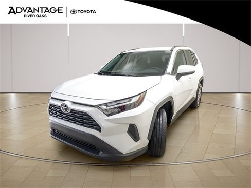 Certified 2025 Toyota RAV4 XLE image 4