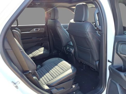 New 2026 Ford Explorer ST-Line w/ ST-Line Street Pack AWD/4WD image 11