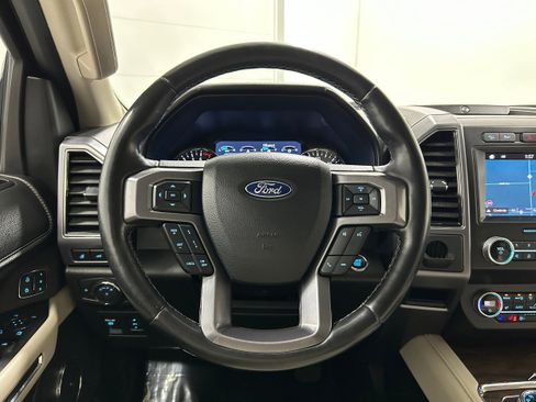 Used 2019 Ford Expedition Max Platinum image 15