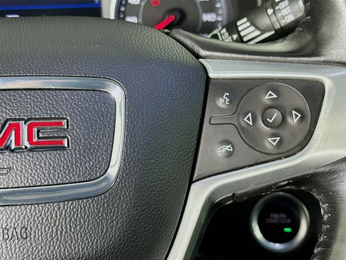 Used 2019 GMC Terrain SLE w/ Driver Convenience Package FWD image 13