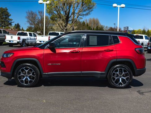 Used 2025 Jeep Compass Limited AWD/4WD image 11