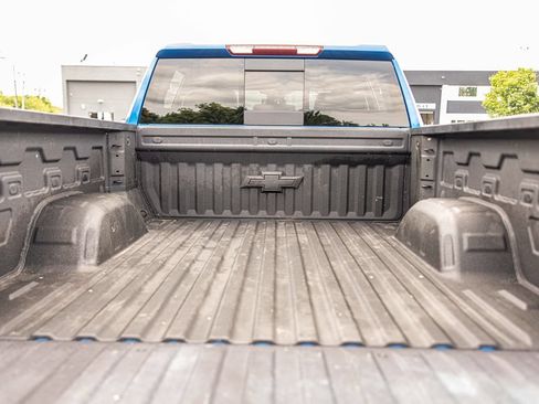 Used 2024 Chevrolet Silverado 1500 LT Trail Boss w/ LT Trail Boss Premium Package AWD/4WD image 16