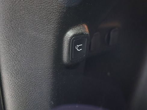 Certified 2023 Jeep Cherokee Altitude Lux image 21