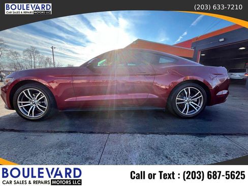 Used 2016 Ford Mustang Coupe image 8