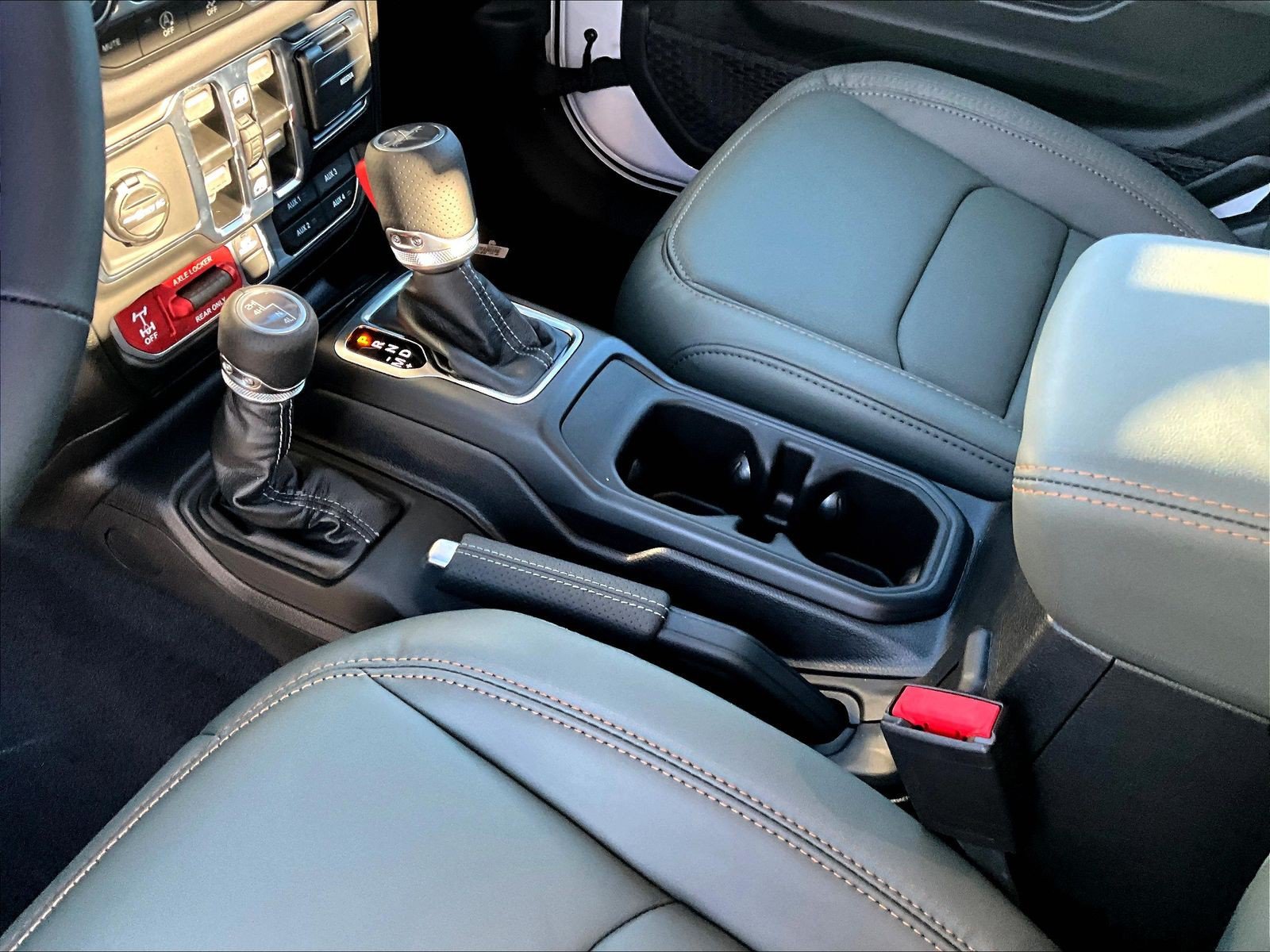 New 2027 Jeep Gladiator Mojave AWD/4WD image 12