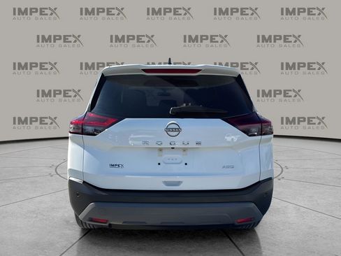 Used 2023 Nissan Rogue S image 4