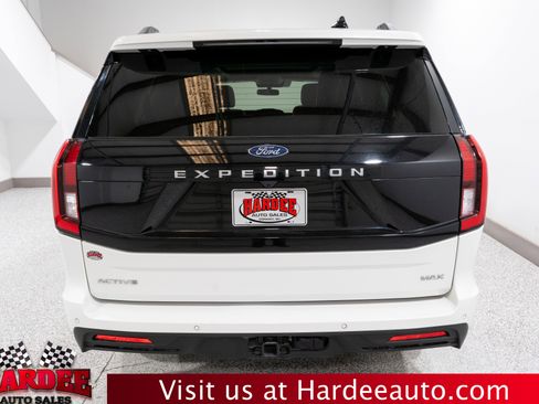 Used 2025 Ford Expedition Max Active image 4