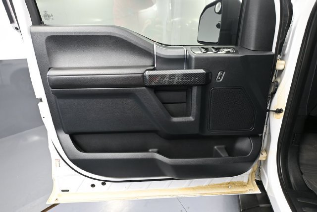 Used 2019 Ford F150 XLT w/ Equipment Group 302A Luxury AWD/4WD image 14