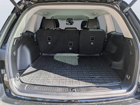 Used 2023 Jeep Grand Cherokee Limited w/ Trailer Tow Prep Group (B) image 12