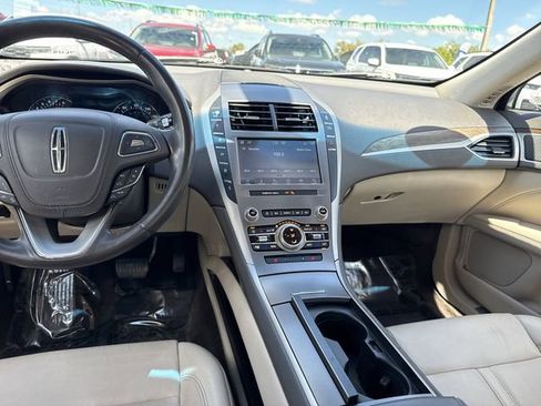 Used 2019 Lincoln MKZ Reserve FWD image 20