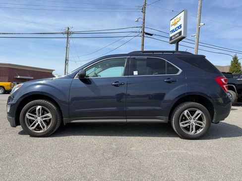 Used 2017 Chevrolet Equinox LT w/ Convenience Package image 3