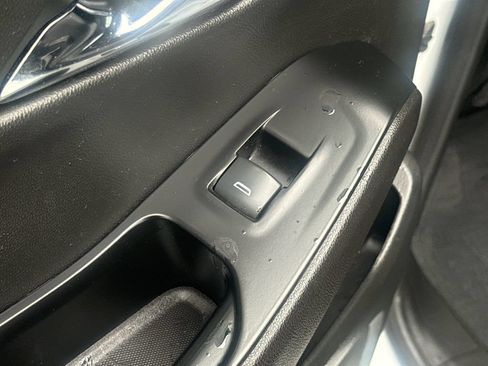 Certified 2023 Chevrolet Traverse LT AWD/4WD image 31