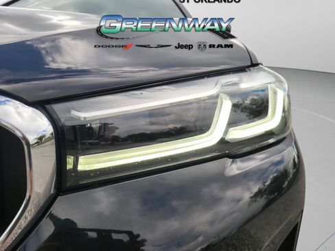 Used 2023 BMW 530i w/ Convenience Package image 16