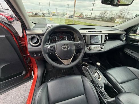 Used 2015 Toyota RAV4 Limited image 12